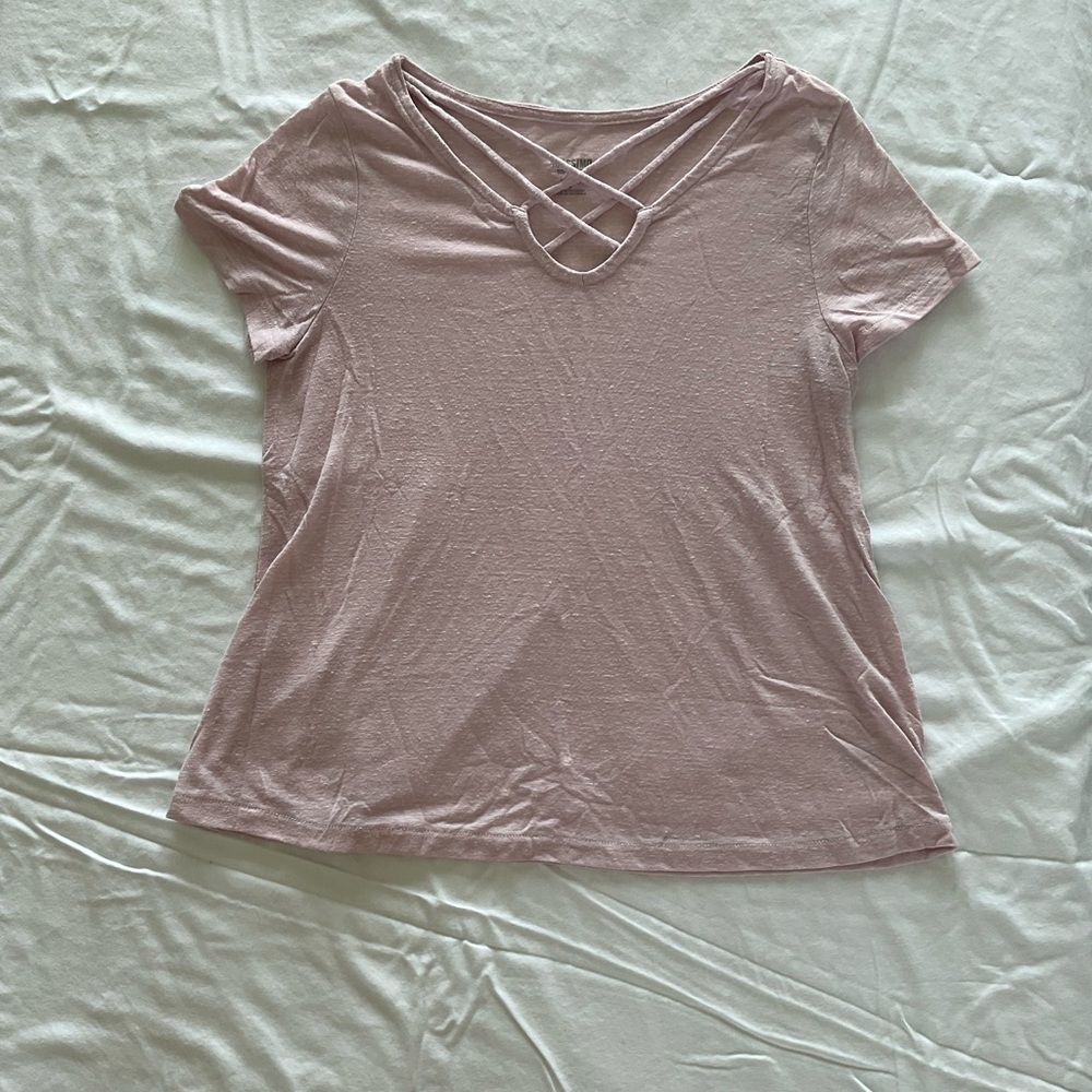 Mossimo Pink Cross Design Short Sleeve T-shirt (Size Small)
